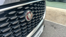 Jaguar F-Pace 2.0 D200 R-Dynamic SE 5dr Auto AWD Diesel Estate